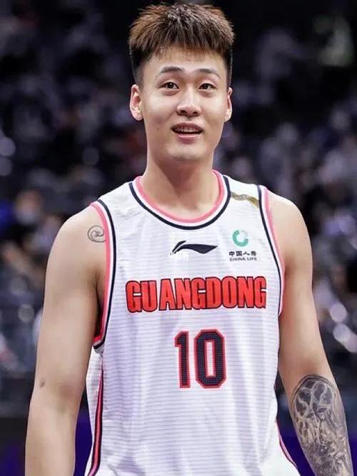 完美配合助球队获胜,欧预赛实力惊艳!的简单介绍 完美配合助球队获胜,欧预赛实力惊艳!的简单介绍