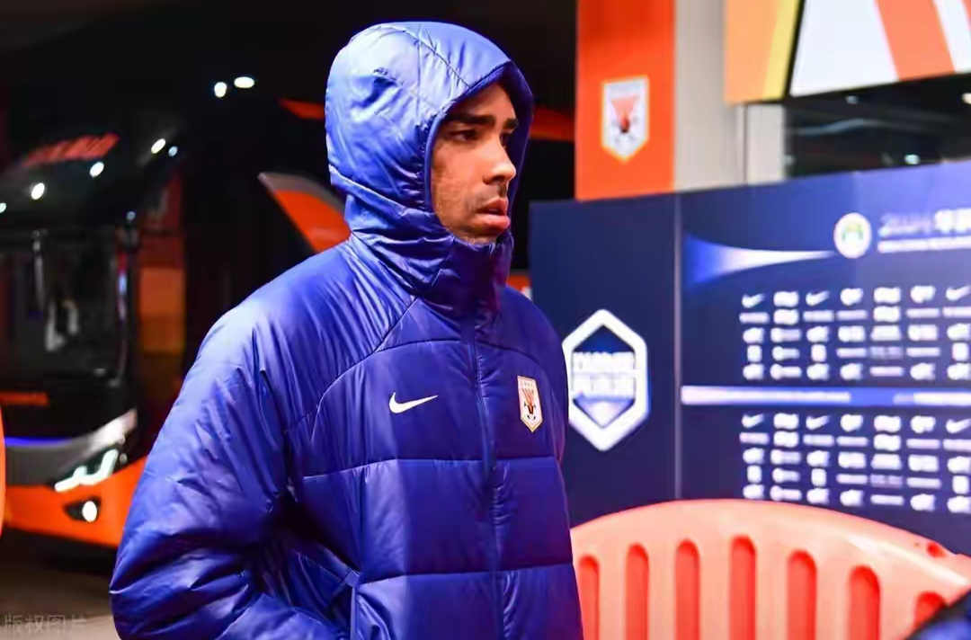 包含球员交易风波,球迷议论纷纷的词条 包含球员交易风波,球迷议论纷纷的词条