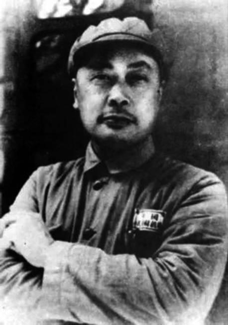 开云体育官网-尼斯后防坚不可摧，成功守住胜利