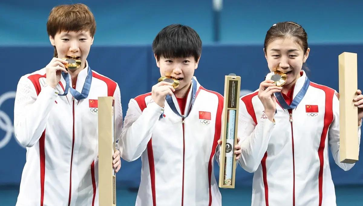 包含史上最辉煌的表现！中国球队成功晋级下一轮比赛的词条