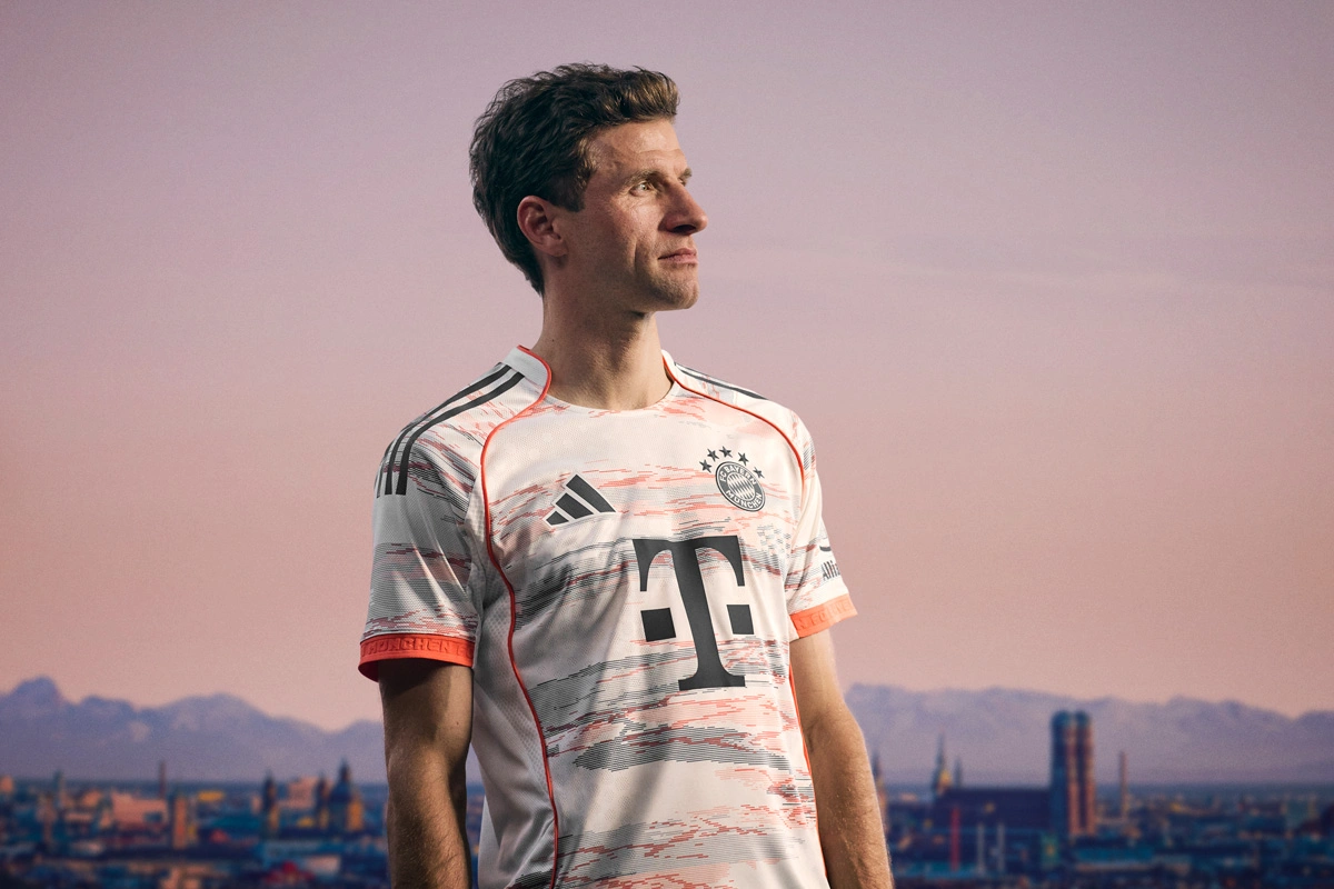 拜仁慕尼黑签下亚洲球员，备战新赛季的简单介绍