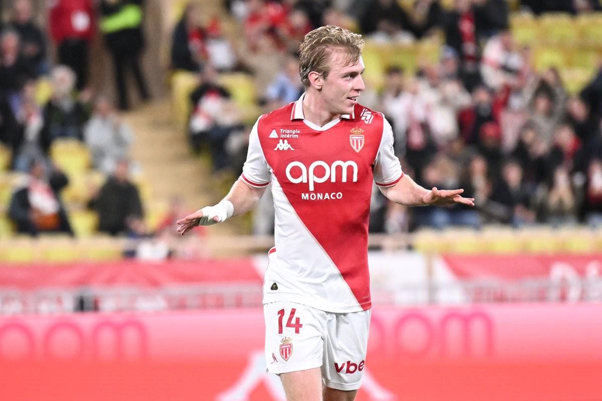 摩纳哥主场取胜,保持法甲冠军梦想的简单介绍 摩纳哥主场取胜,保持法甲冠军梦想的简单介绍