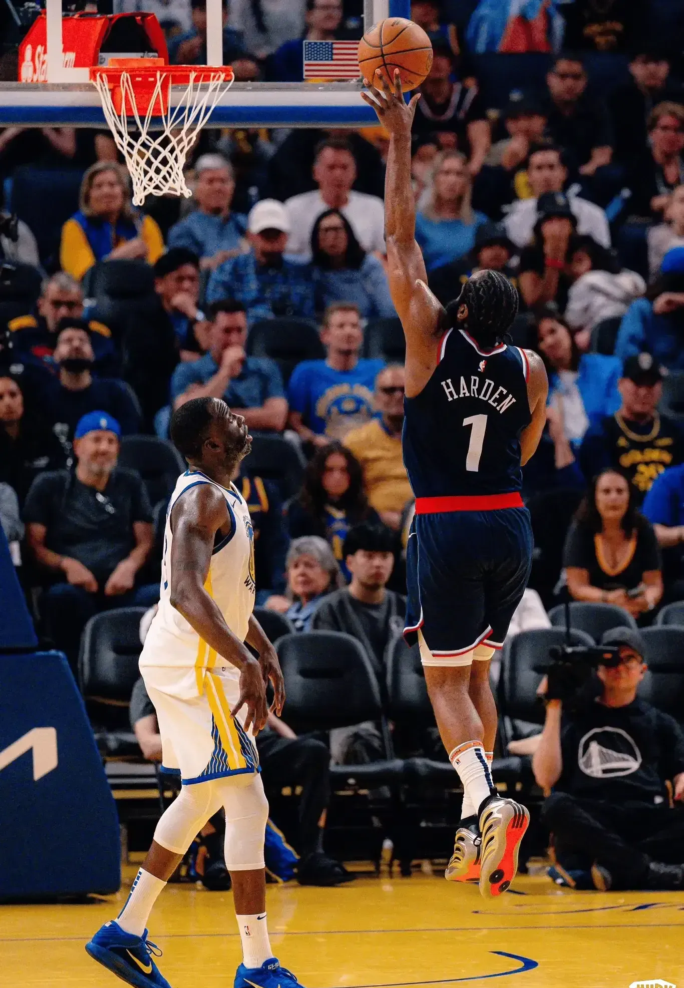 关于火箭不敌猛龙,哈登三分下滑难掩疲态的信息 关于火箭不敌猛龙,哈登三分下滑难掩疲态的信息