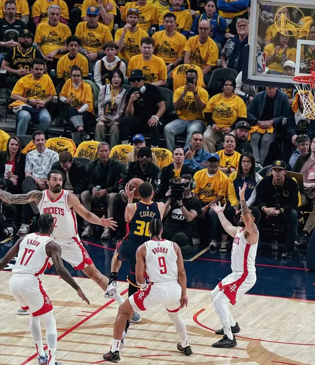 开云体育官网-关于勇士遭遇梅西不敌，NBA局势紧张的信息