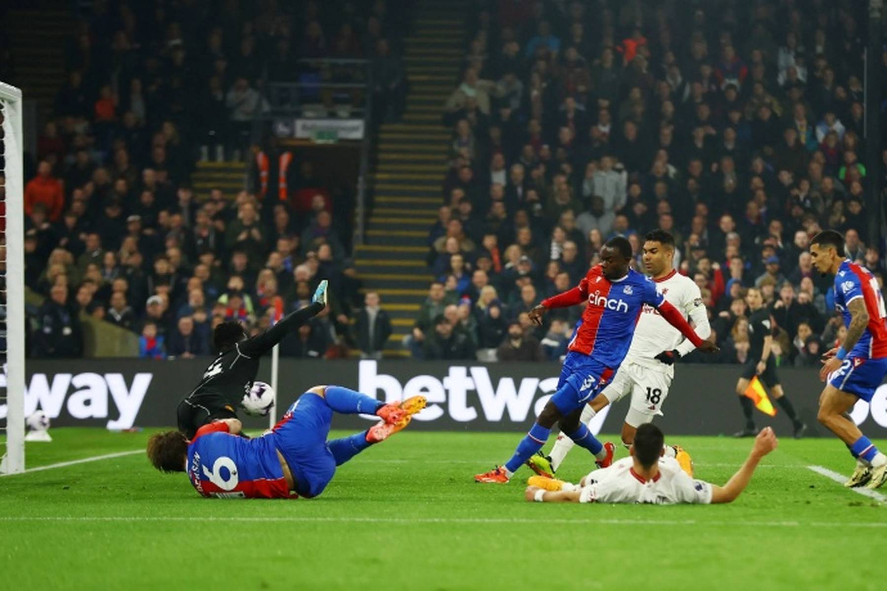 开云官网-包含阿根廷绝杀葡萄牙，格列兹曼逆转建功英超的词条