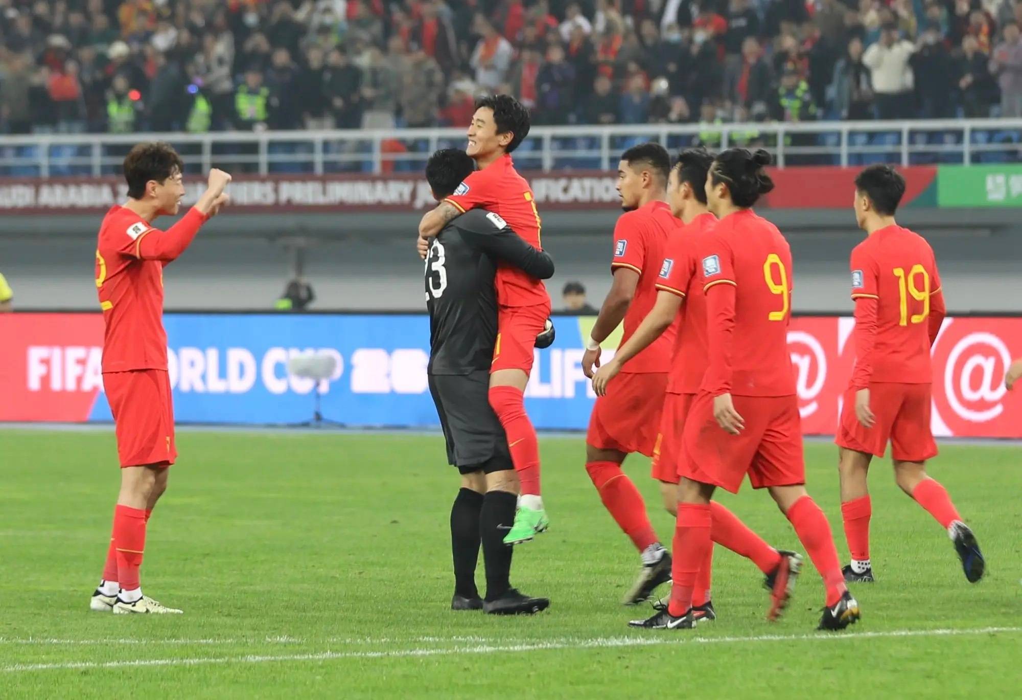 开云体育下载-包含今晚美洲杯：意大利失利凯尔特人，出线形势明朗的词条