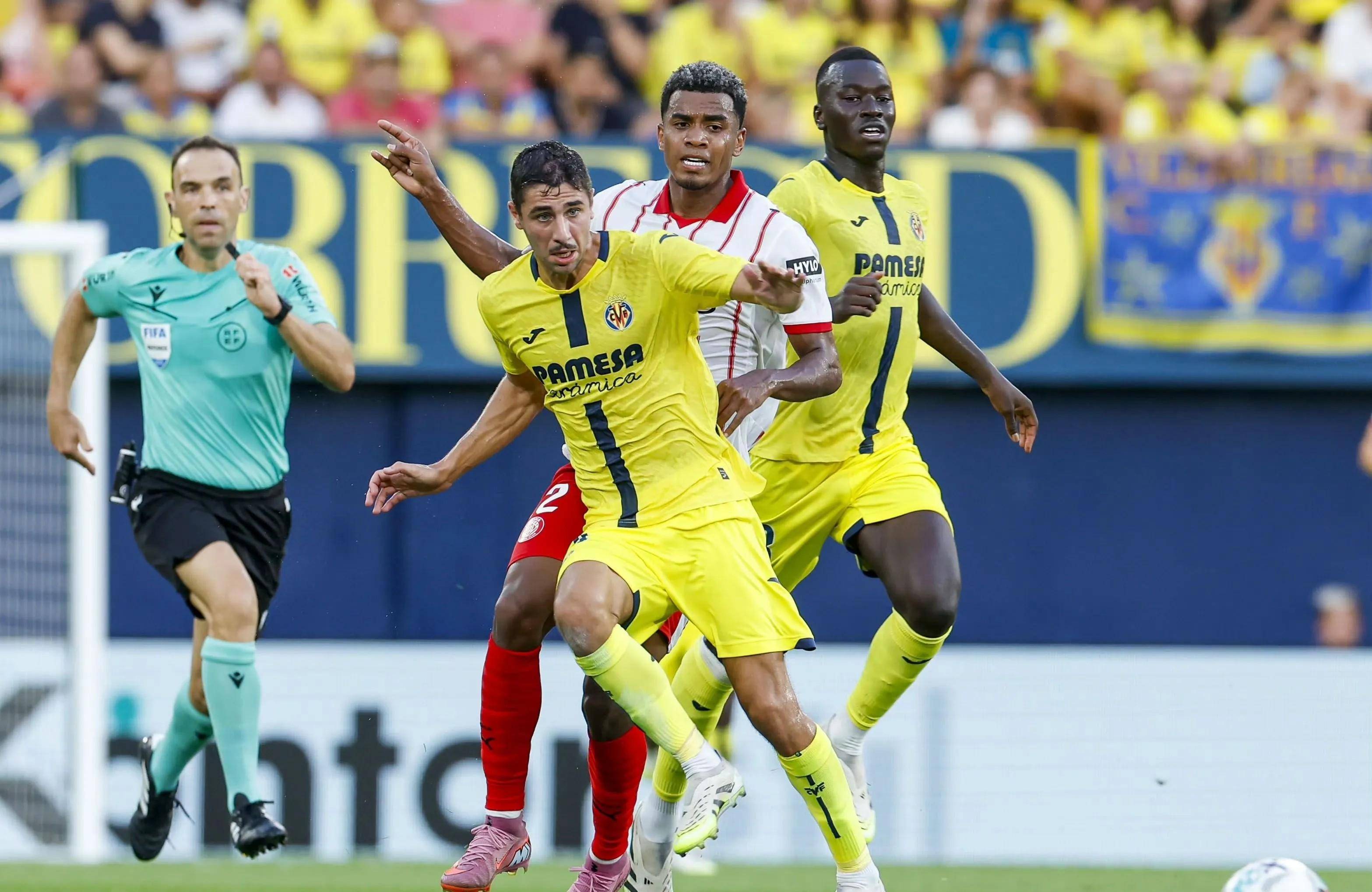 开云体育APP下载-比利亚雷亚尔阻止巴伦西亚逆袭，保持稳定