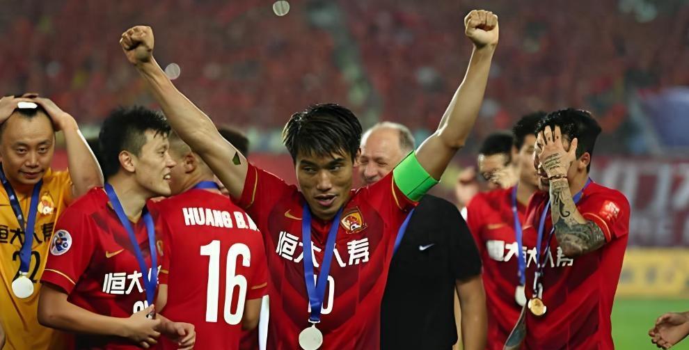 心之拳击!广州恒大进军亚冠强 心之拳击!广州恒大进军亚冠强