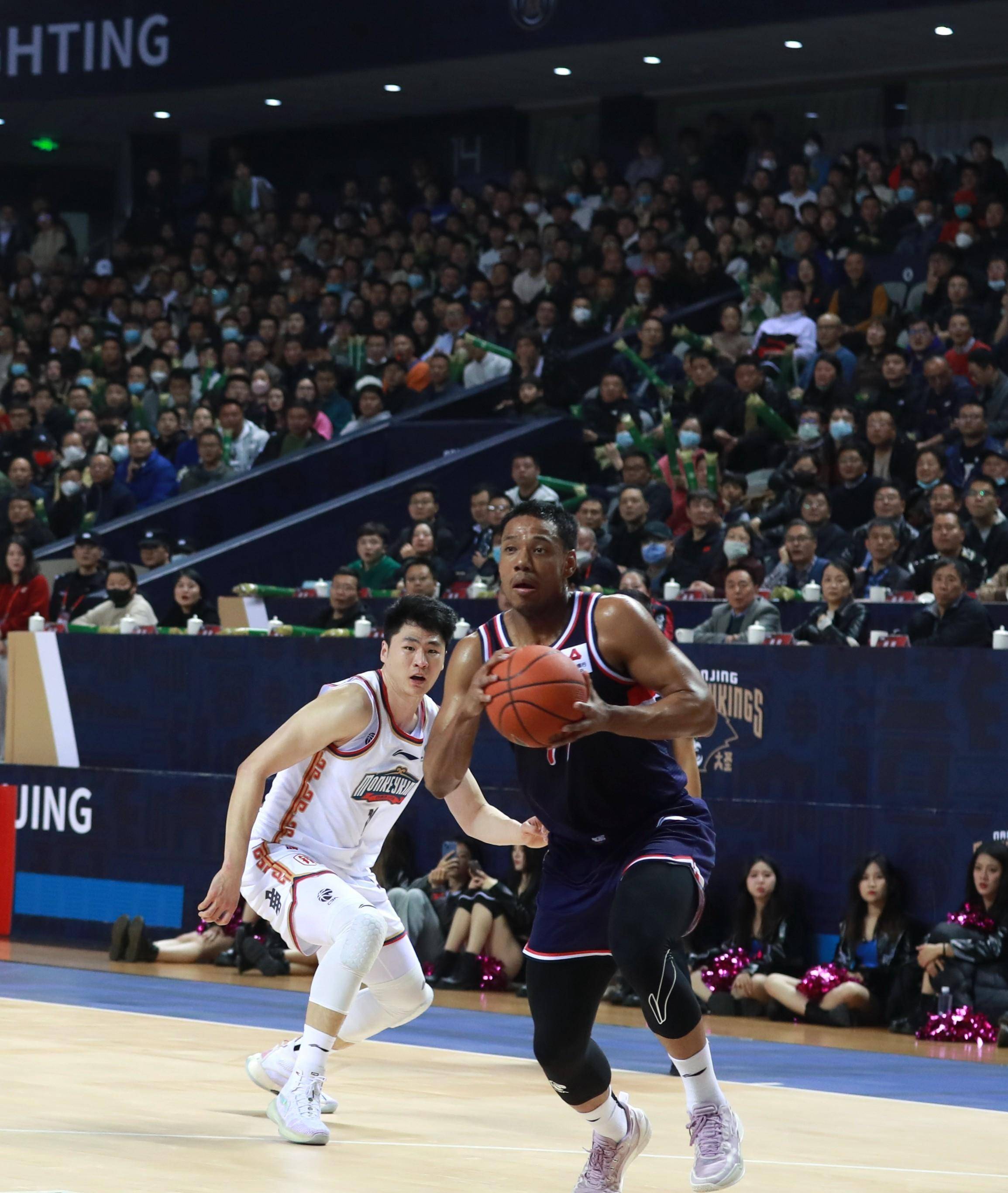 开云体育下载-阿拉贡主场胜出，提升联赛排名的简单介绍