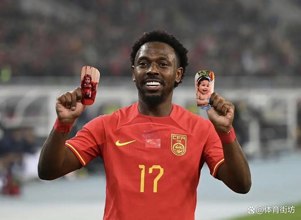 战火重燃!球员们进入白热化比拼,场面激烈的简单介绍 战火重燃!球员们进入白热化比拼,场面激烈的简单介绍