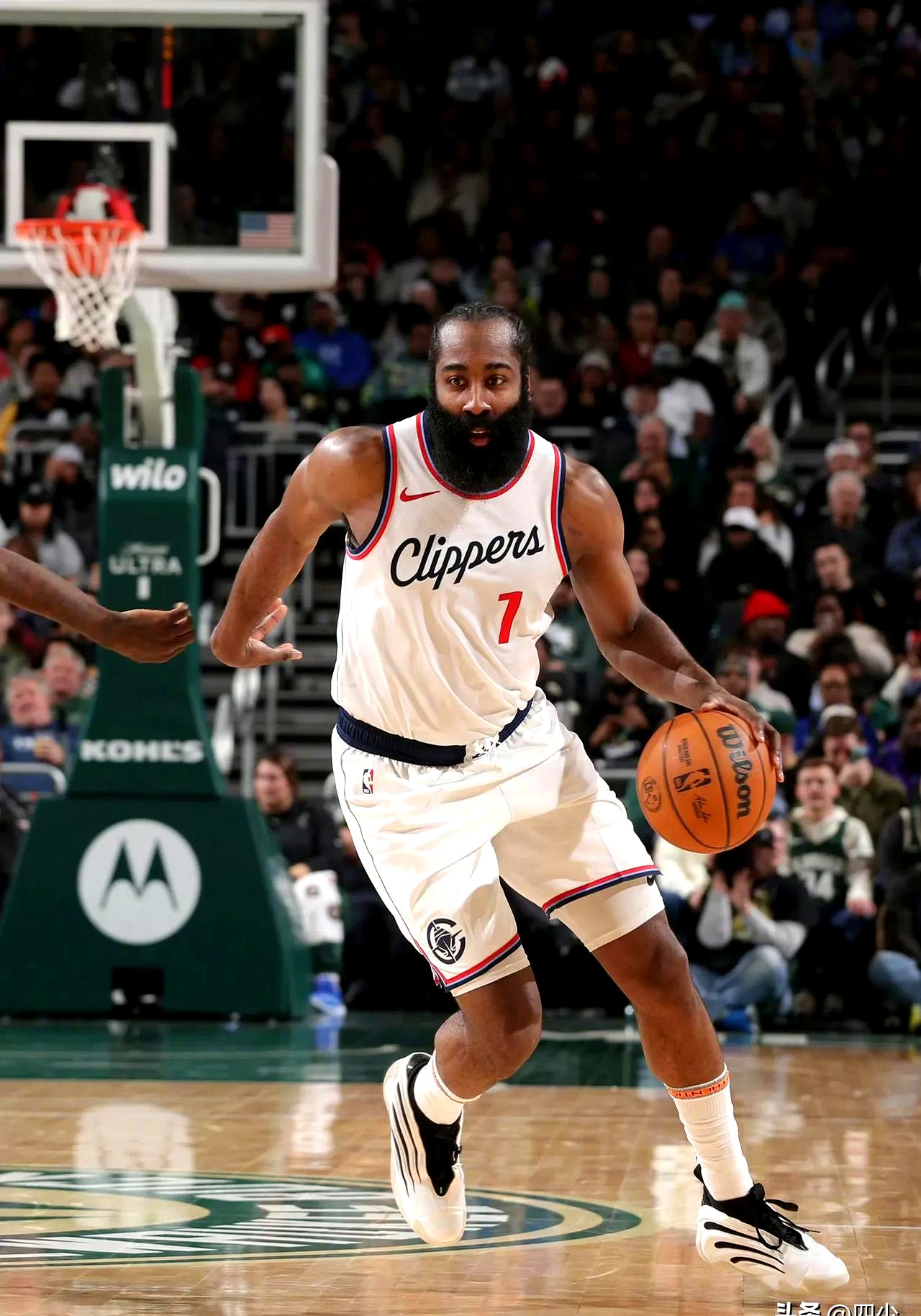 开云体育入口-快船队客场大胜，迎来三连胜的简单介绍