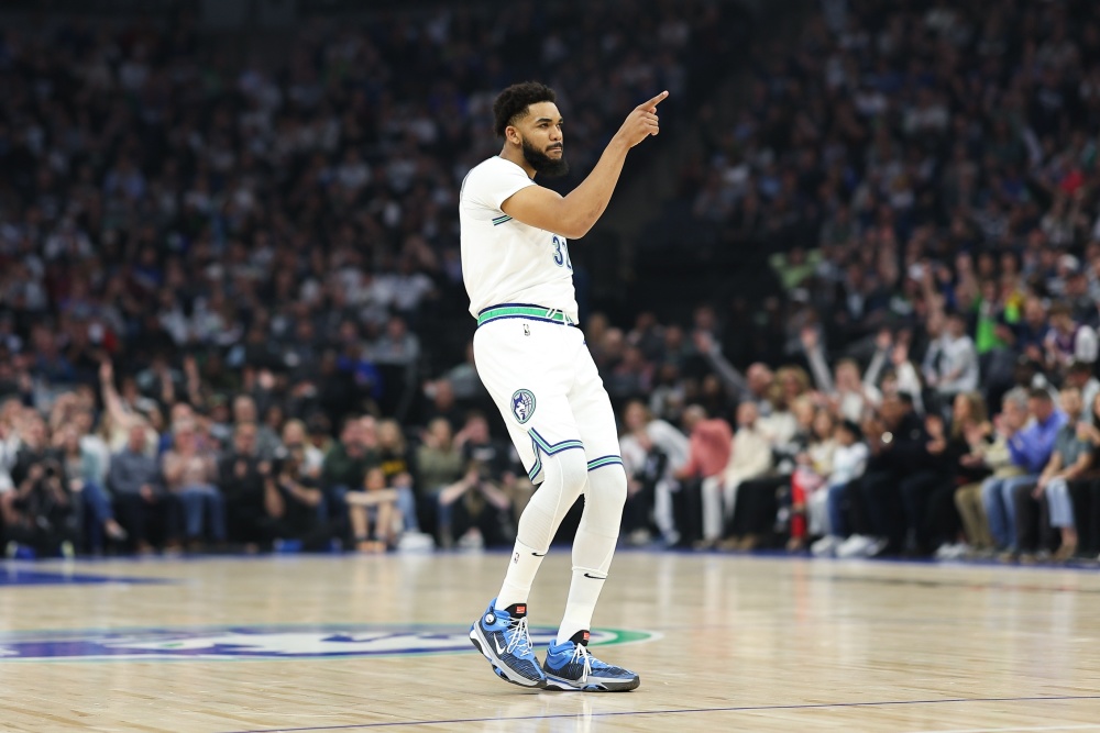 森林狼胜尼克斯，唐斯42分