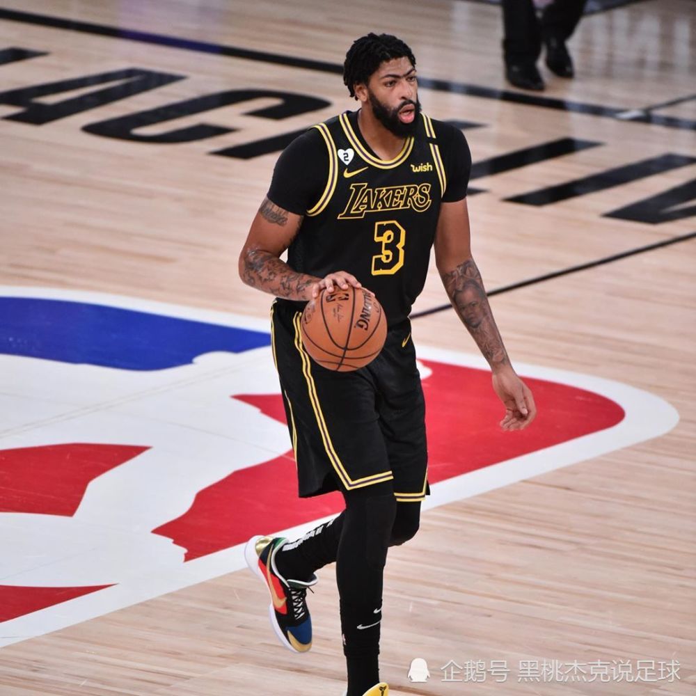 青岛队横扫掘金,浓眉哥惊艳四座 青岛队横扫掘金,浓眉哥惊艳四座