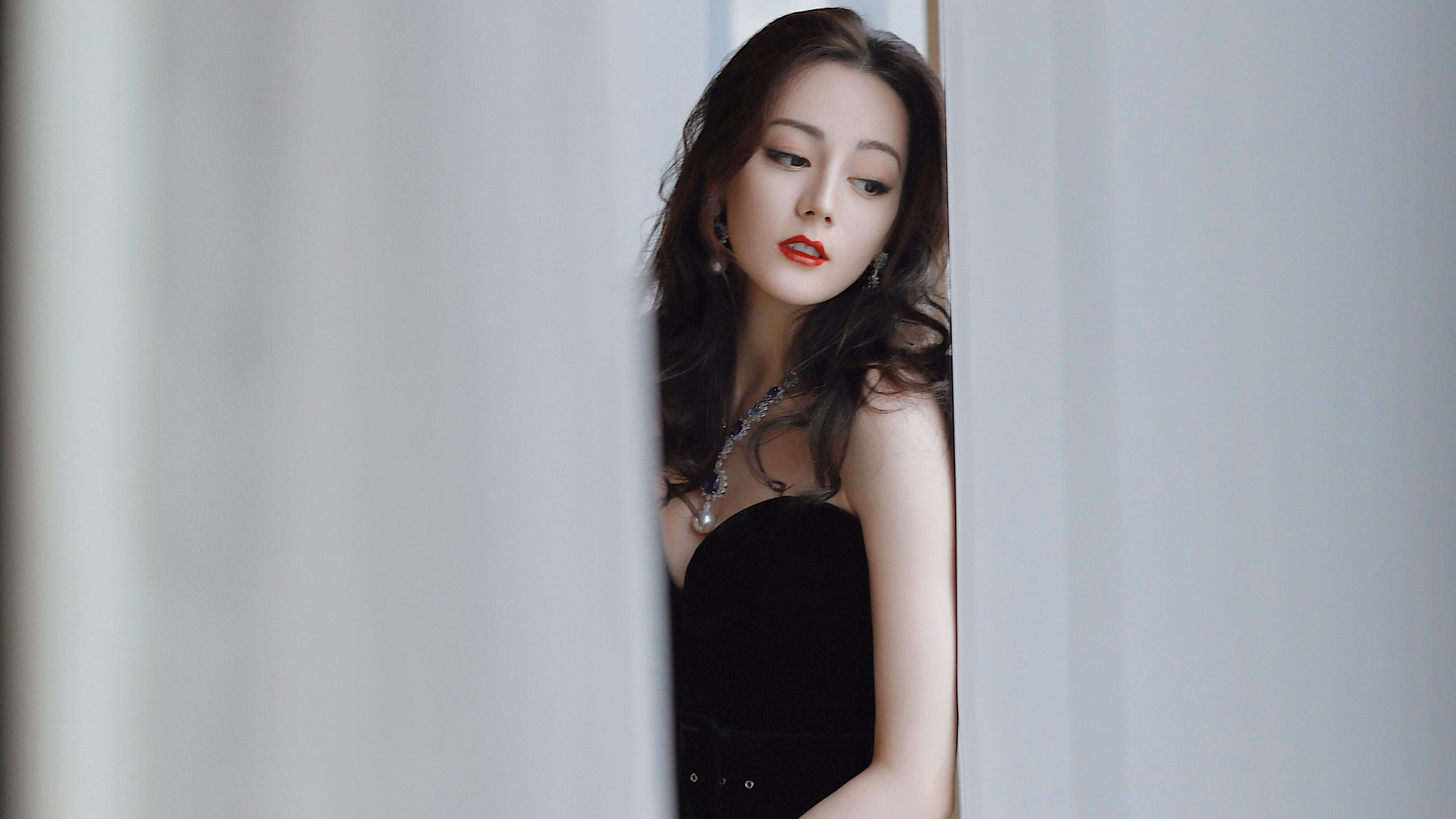 绿茵救赎夜,当拉齐奥的湛蓝照亮苏格兰的迷雾,特奥用双脚完成忏悔