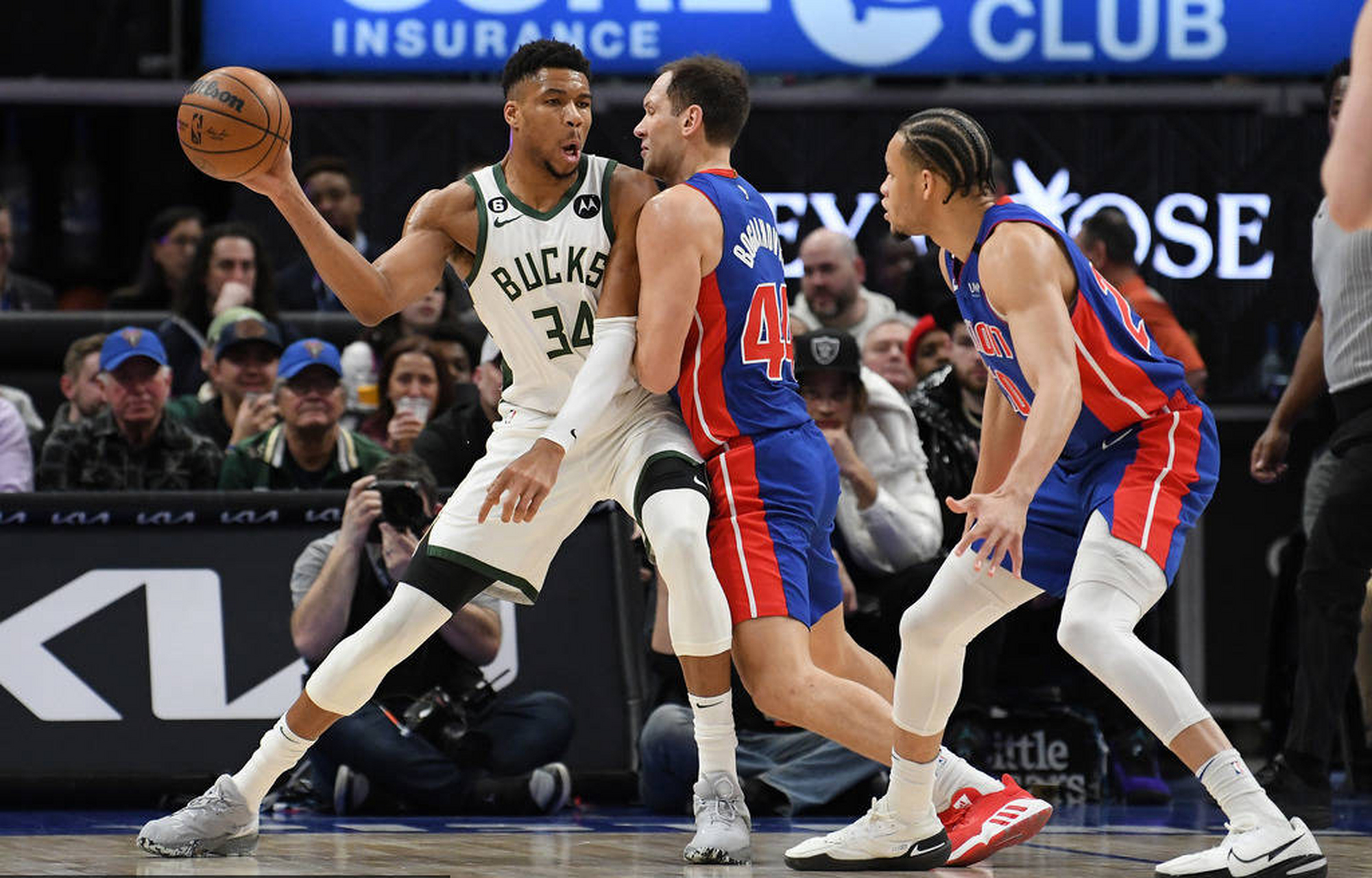 小贾伦比赛走势一手掌控，活塞淘汰雄鹿