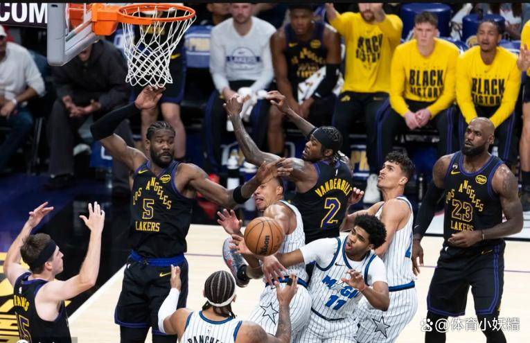 篮网生死战取胜骑士，班凯罗在NBA总决赛接管比赛