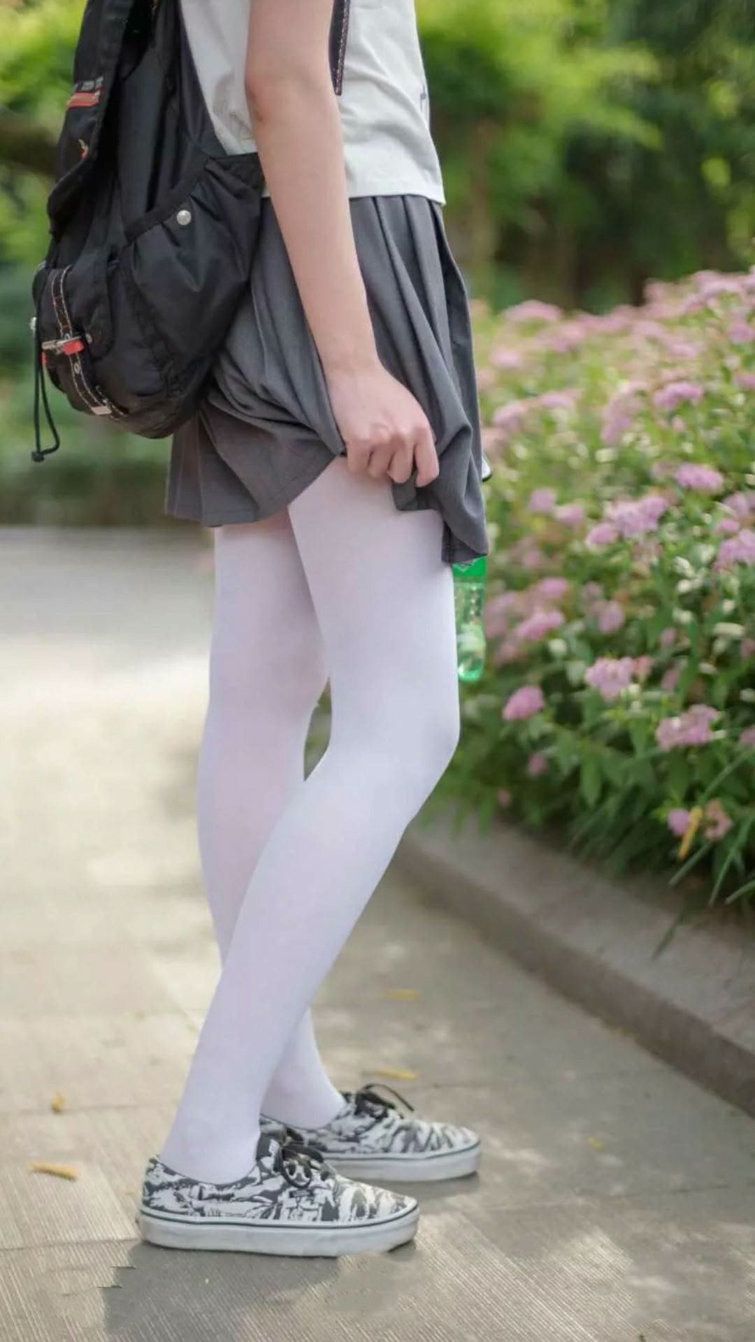 绝杀时刻，萨卡一球定音，丹麦险中求生