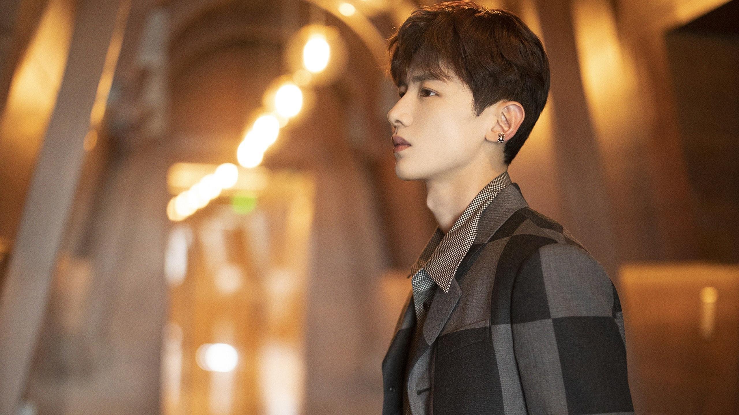 布克，暗夜里的火焰，季后赛的大场面先生